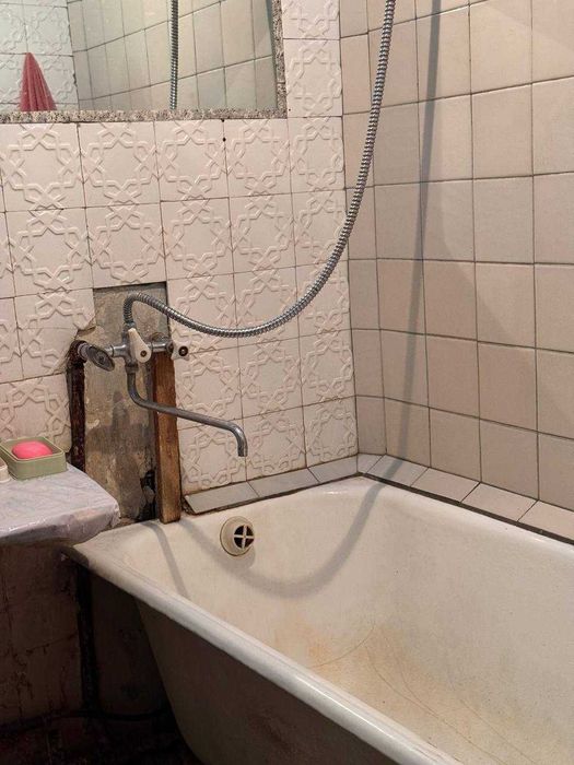 Срочно Продается Каракамиш 2/4/4, 56м2 Кирпич