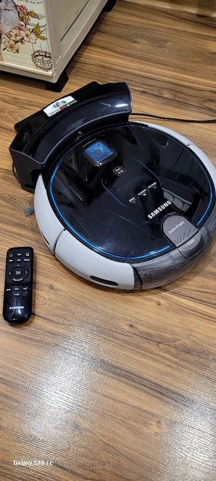 Робот прахосмукачка  Samsung