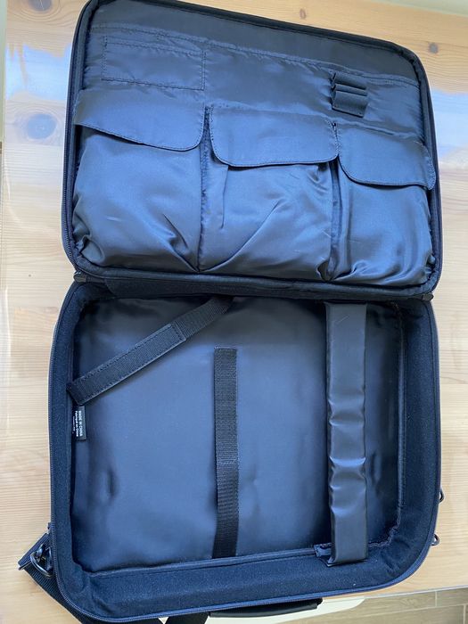 Чанта за лаптоп