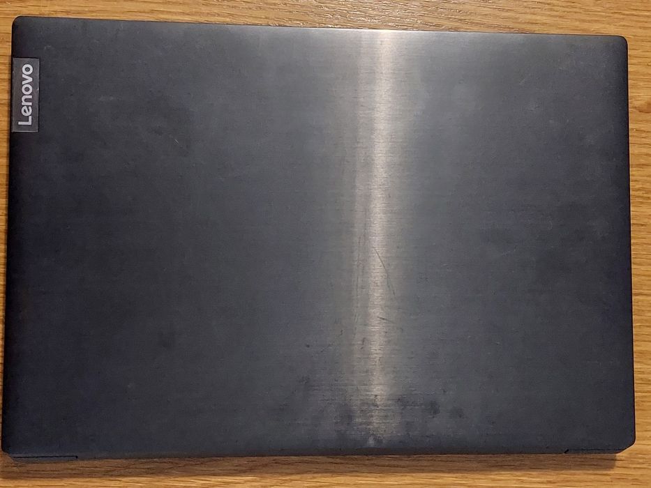 Laptop DEFECT Lenovo IdeaPad s145 Ryzen 3 3200U 2,6Ghz, 4GB DDR4, 1TB SSD, fara incarcator
