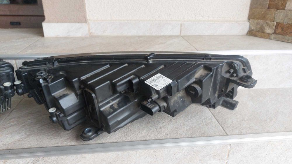 Far stanga / far dreapta led skoda octavia 4 din 2022