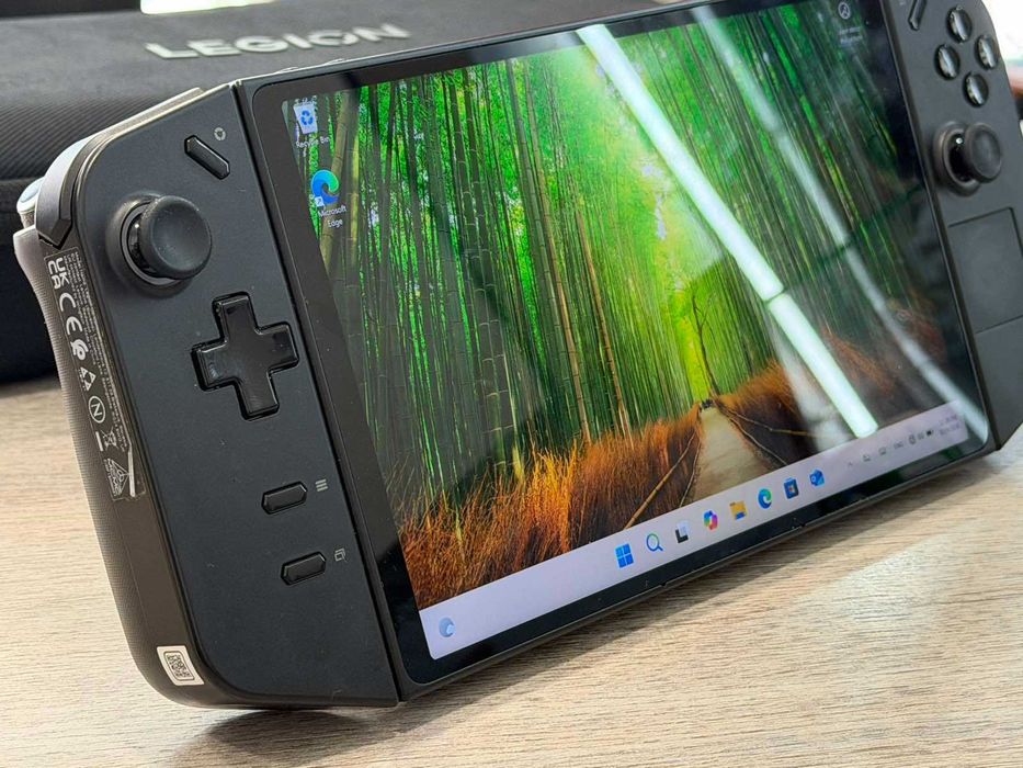 Lenovo Legion Go Z1 Extreme