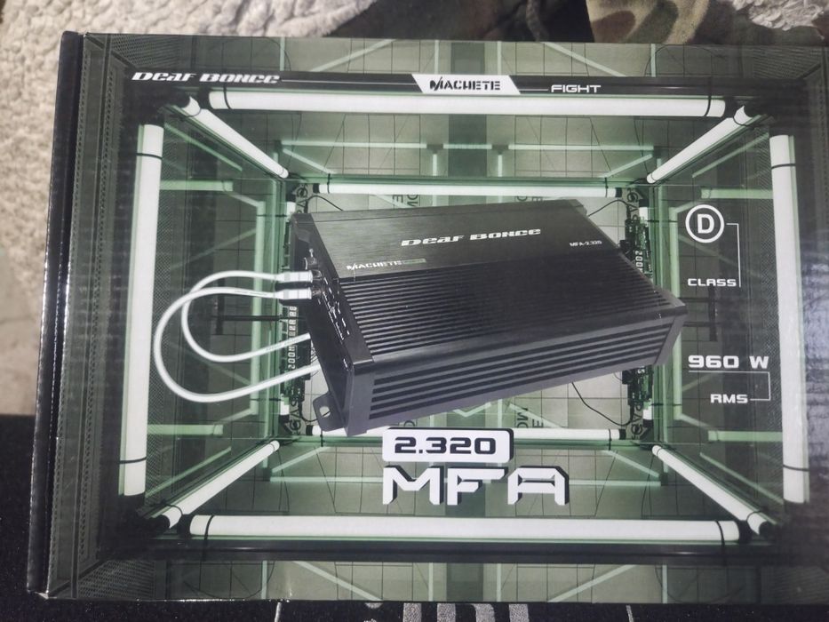 Продам сабвуфер с усилителем оригинал