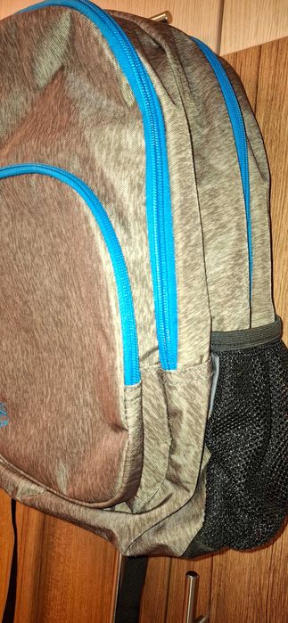 Сива раница със син кант PULSE