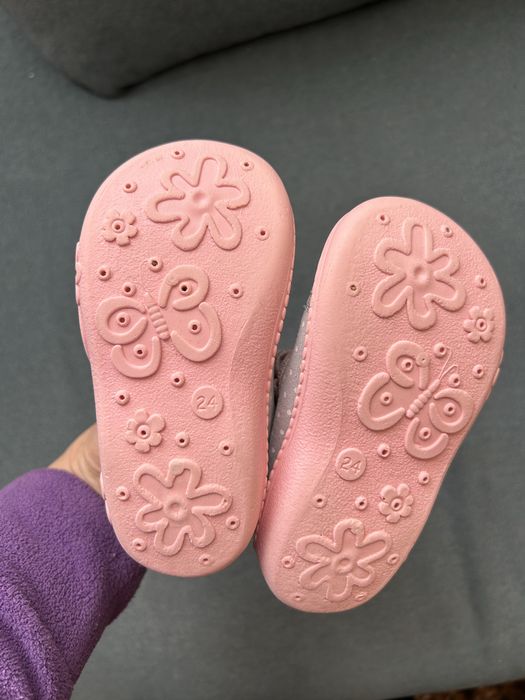 Пантофи за момиче - различни размери