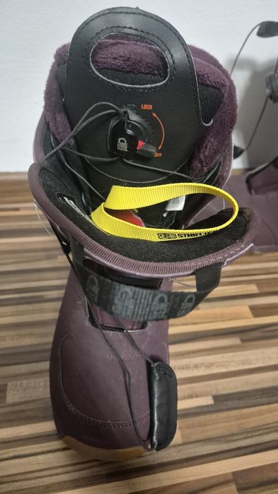 Vand boots snowboard , Salomon , marimea 41