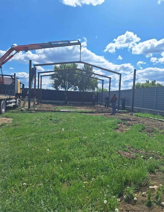 Vand hala metalica 12 x 25 x 4H cu panouri sandwich avem si alte dimensiuni