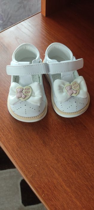 Продам детские вещи