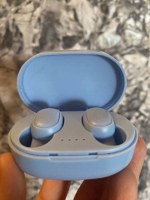 Новые наушники очень громкие