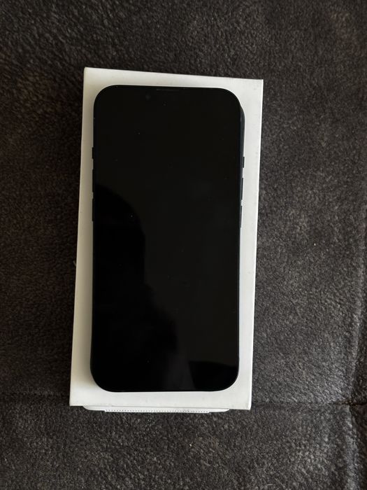 Продается Iphone 13