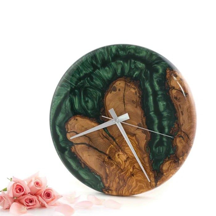 Настольные часы BIOSY из дерева и эпоксидной смолы