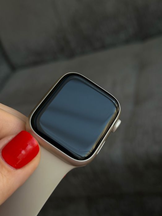 Apple Watch Series 7 45mm Starlight GPS + 4 ремешка