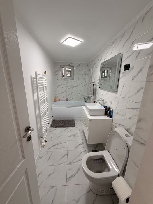 Apartament cu 4 camere