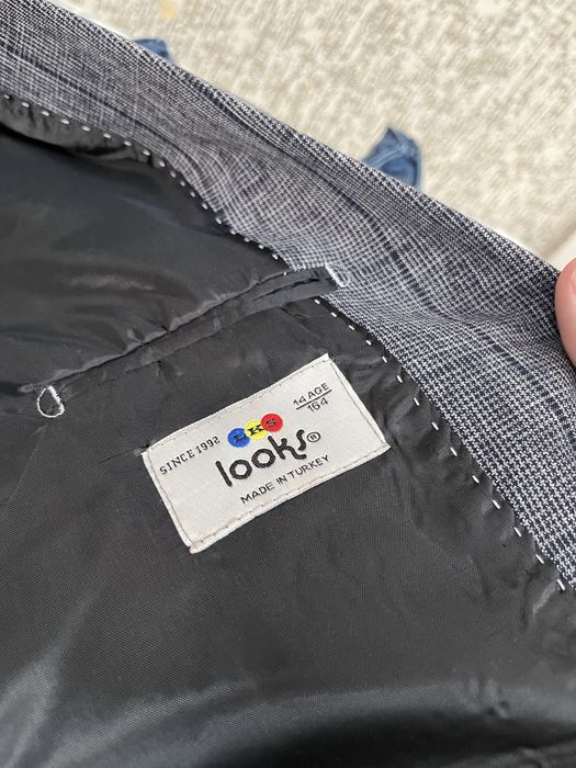 Одежда : джинсы , брюки , рубашка , пиджак