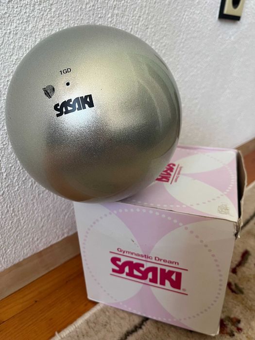 Уреди за художествена гимнастика