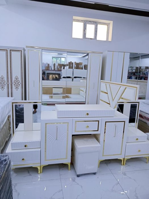 Спальный гарнитур комплект