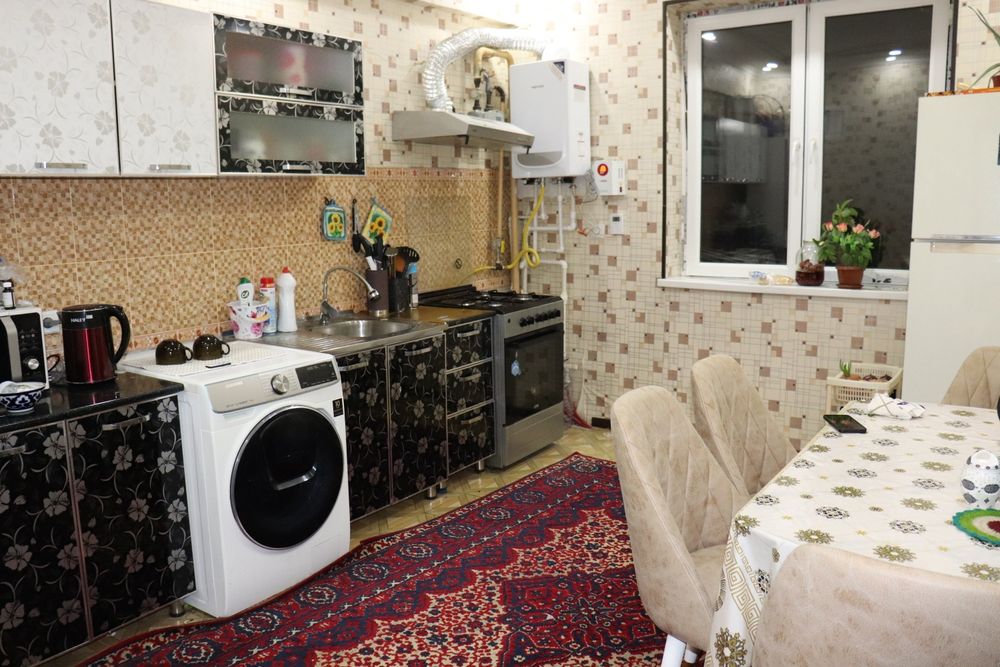 Продается 4-комнатная квартира в новостройке, учтепа 13 квартал