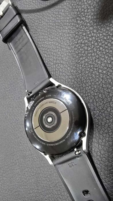 Samsung Galaxy Watch4 44mm (SM-R870)