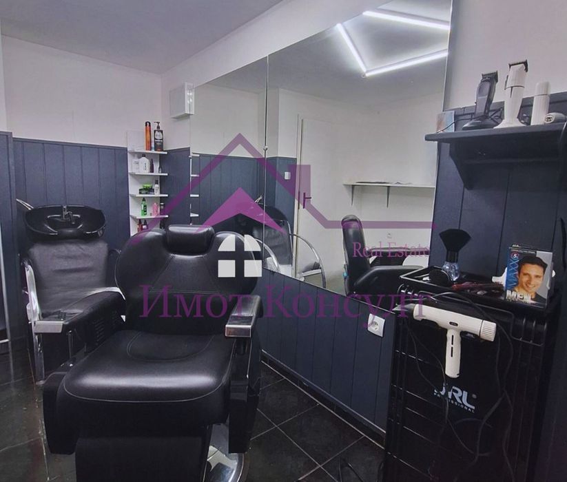 Дава се под наем Магазин в Варна, Център - 18 кв.м за 306 € - Снимка #1