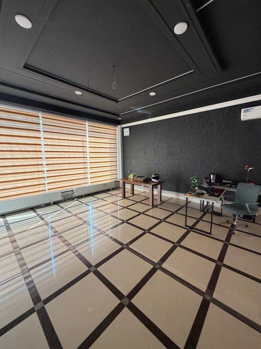 Современное помещение для вашего офиса с большой кв.