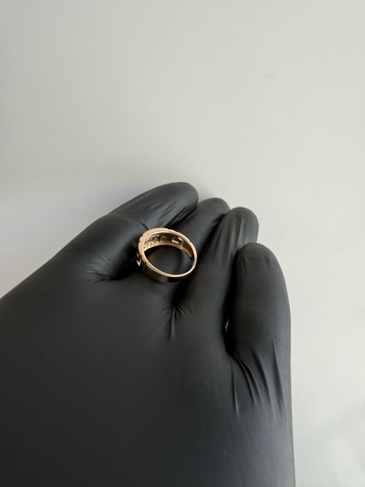 Продам кольцо золотое «Версаче»