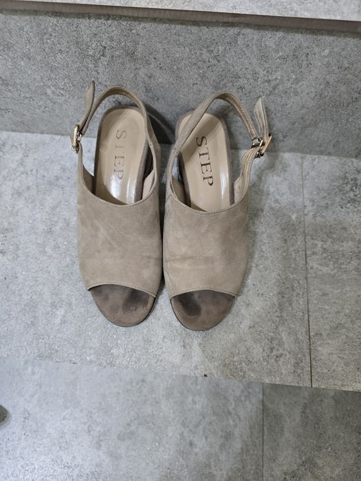 Продам босоножки 35 размер натуральная кожа, замжа