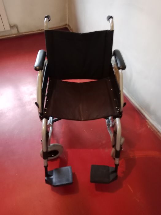 Продаётся инвалидная коляска
