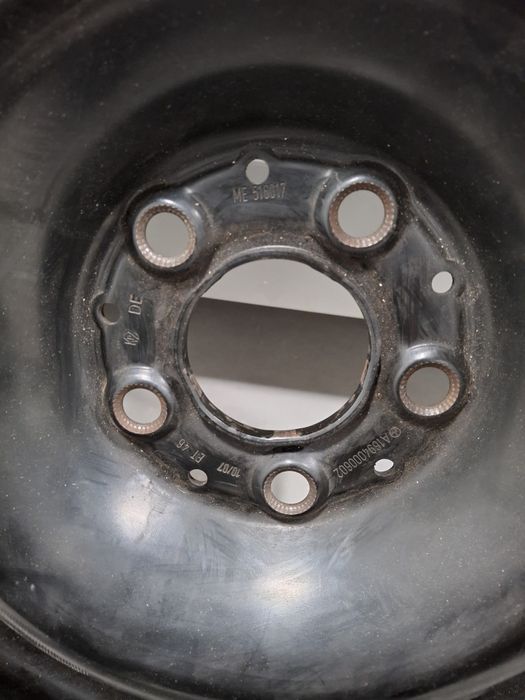 4 roti complete 225 /55 R 16 cu anvelope iarna Continental aproape noi