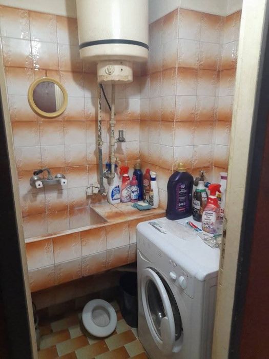 Продавам  3-стаен апартамент