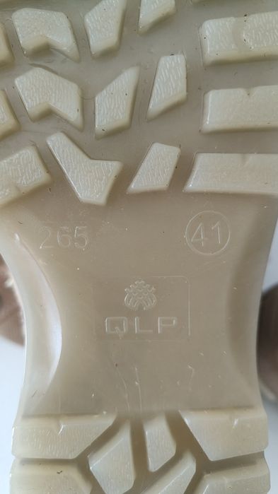 Продам берцы новые песчанка