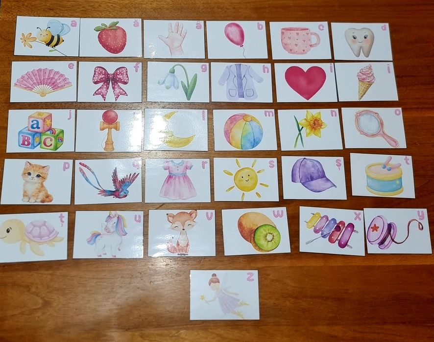 Joc educativ – Alfabetul pentru fete- Litere mari și mici + imagini |