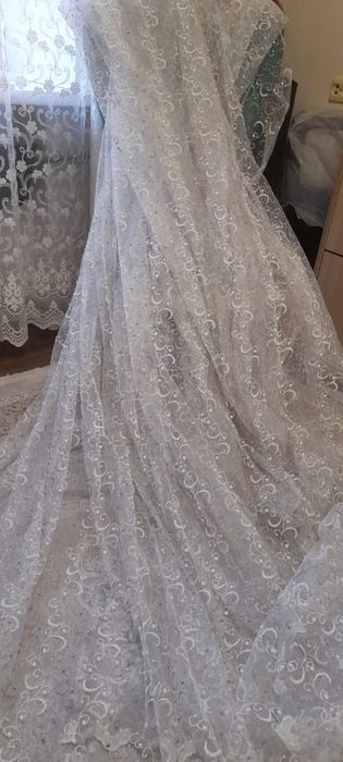 Продам тюли , ламбрикен , ткань для матрасика