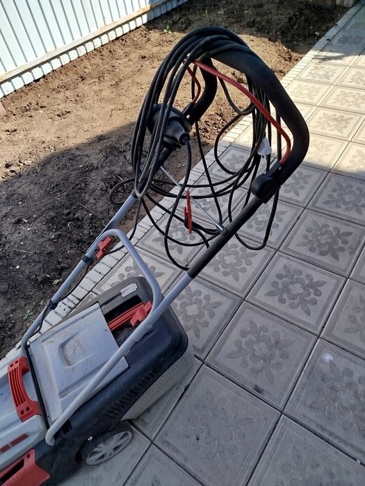 Газонокосилка электрическая