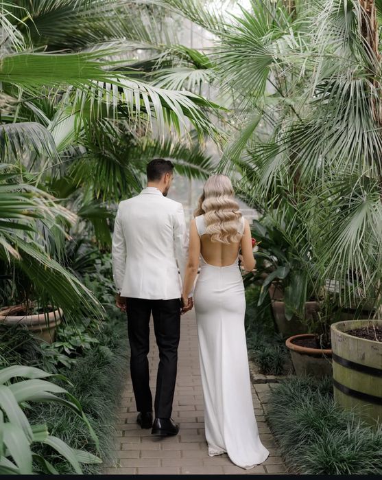 Rochie de mireasa, mărime XS, cu trenă și spatele gol