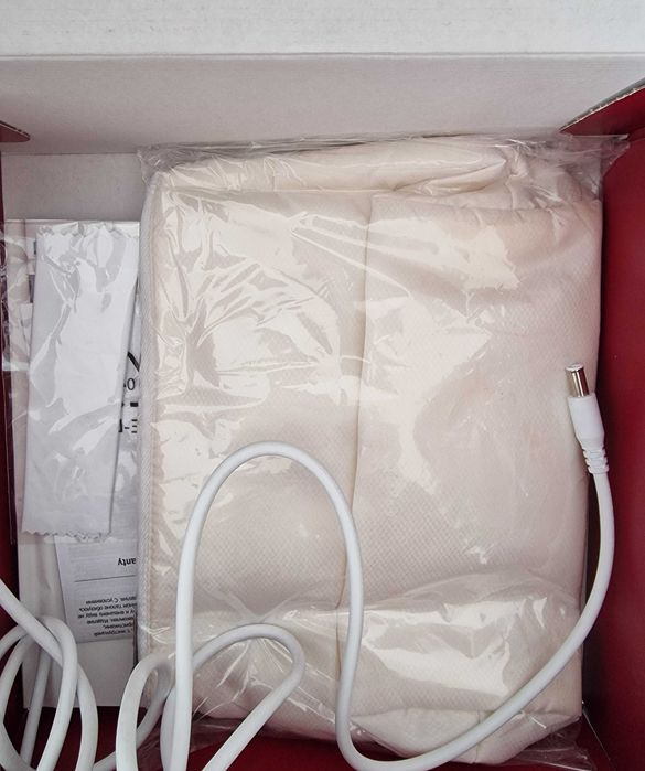 Nou  ​Philips Lumea 8000 Series IPL Hair Removal - cu 4 capete