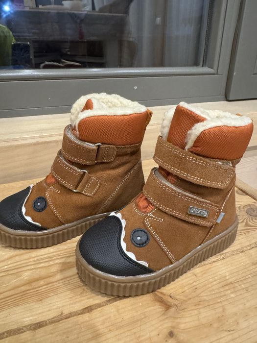 Зимние  ботиник Bartek 24 размер