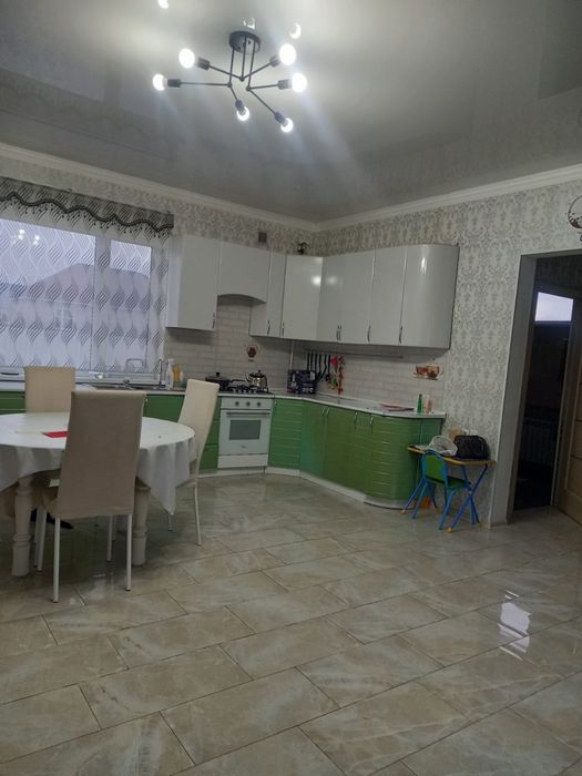 Продам двухэтажный дом