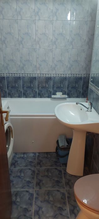 Închiriez apartament 2 camere