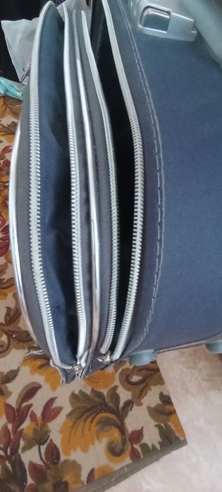 Дорожный чемодан