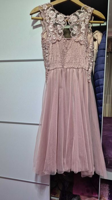 Официална дамска рокля