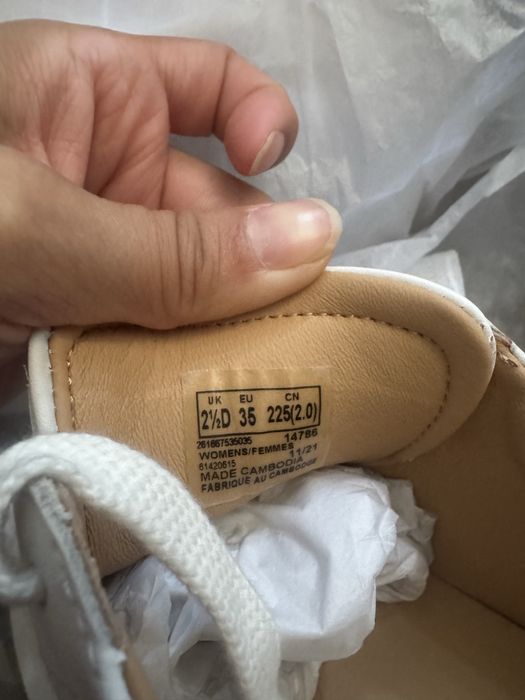 Белые кожанные кроссовки