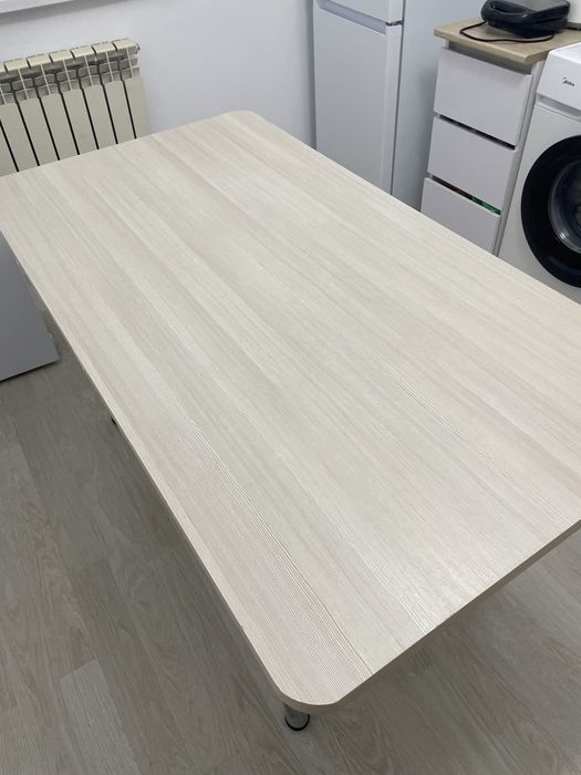Продам стол и стулья