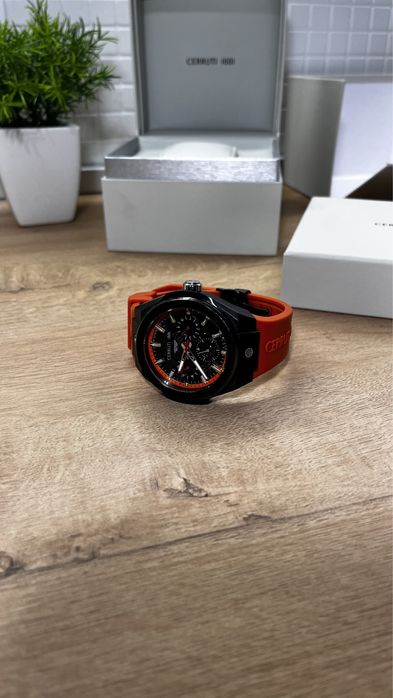 Часы кварцевые CERUTTI