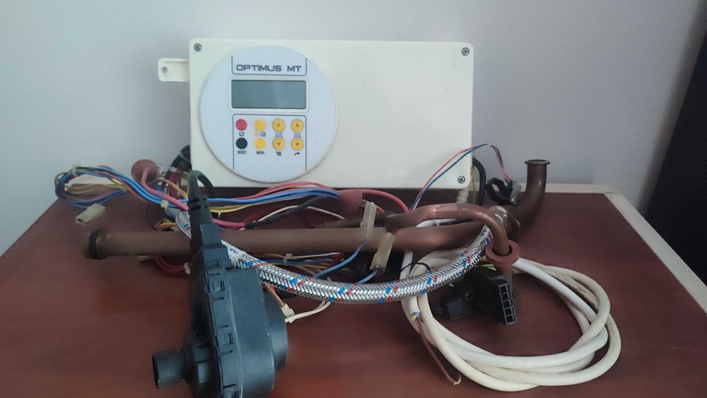 Продавам газов котел двуконтурен MOTAN MT на части