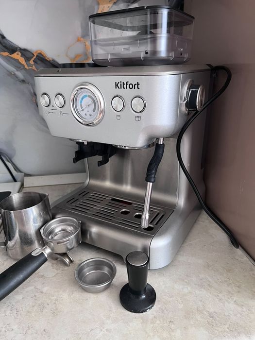 Кофемашинка Kitfort
