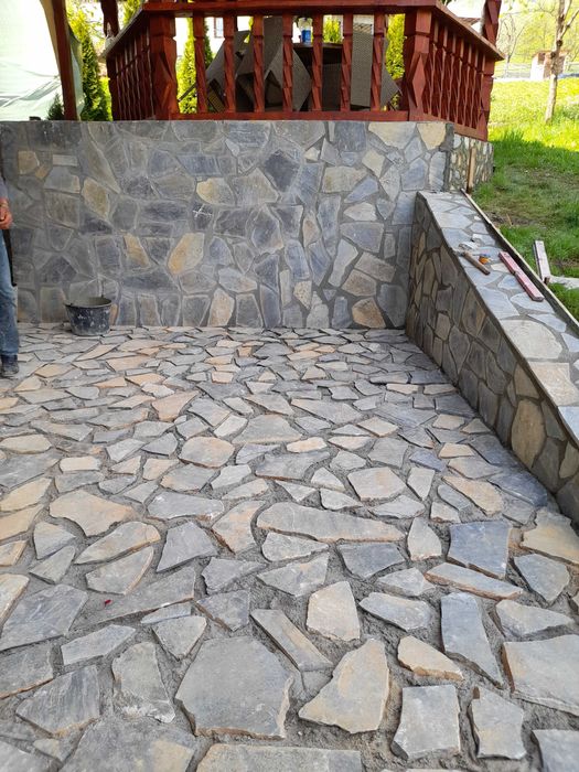 Piatra Naturala de Munte