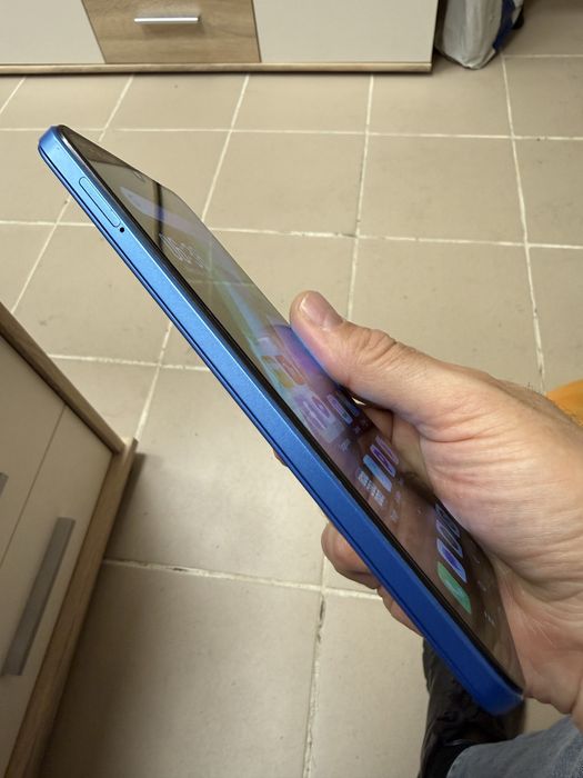 Infinix Note 12 8/256gb - отличен