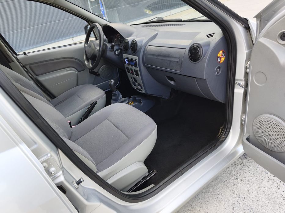 Dacia Logan MCV 1.6 Benzină, 7 Locuri, Euro 4