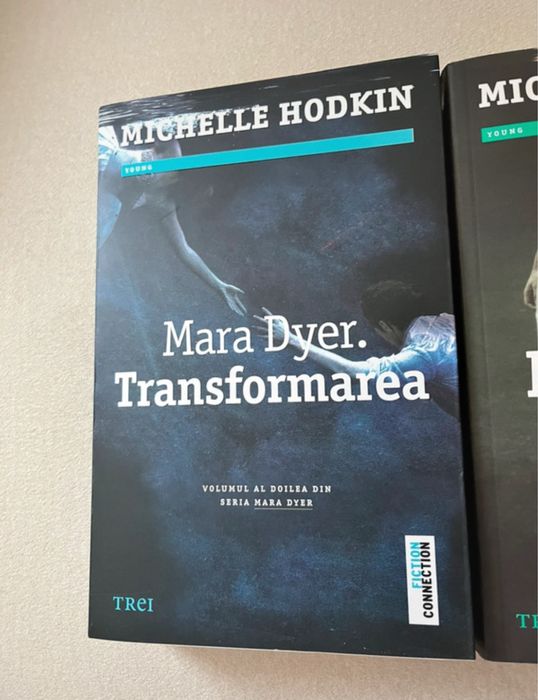 Set doua volume Mara Dyer