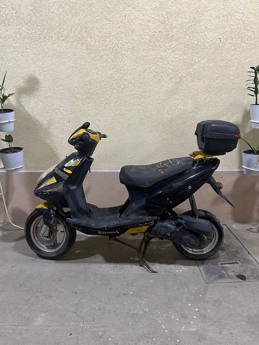 Продам скутер 80сс